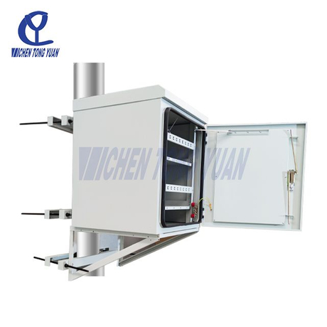 IP55 Nema 3R Dış Mekan Direk Montajlı G&uuml;neş Pili Kutusu Muhafazası