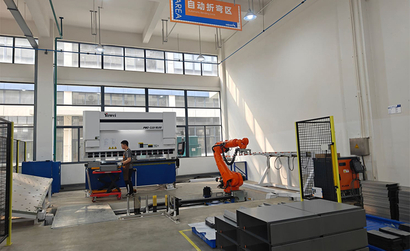 Productielijn voor buitenkastbehuizingen