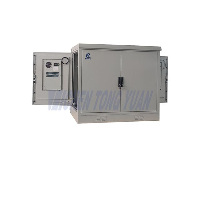 Zewnętrzna szafa do przechowywania energii o mocy 12 kW z baterią litową o pojemności 30,72 kW
