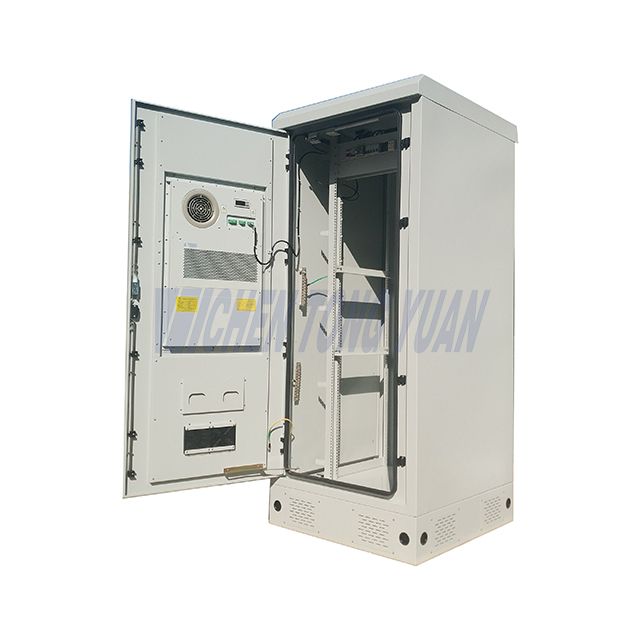 Gabinetes NEMA resistentes a la intemperie para exteriores con soporte de piso 42U a la venta