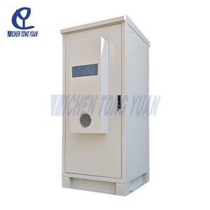  Телекоммуникационный шкаф для установки вне помещений высотой 42U со степенью защиты IP65 и теплообменником на 150 недель